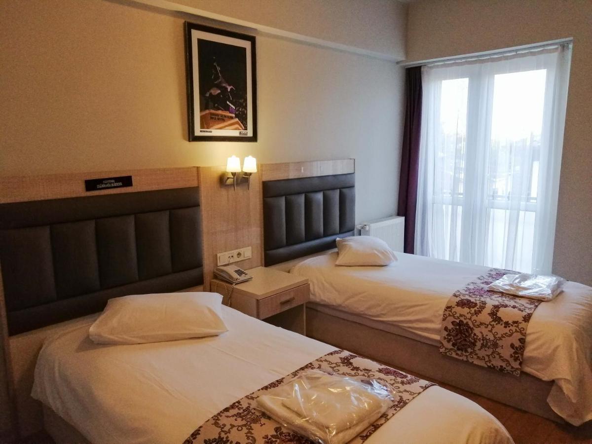 Bolu Grand Koeroglu Otel Esterno foto